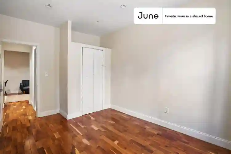 2 BR in New York City