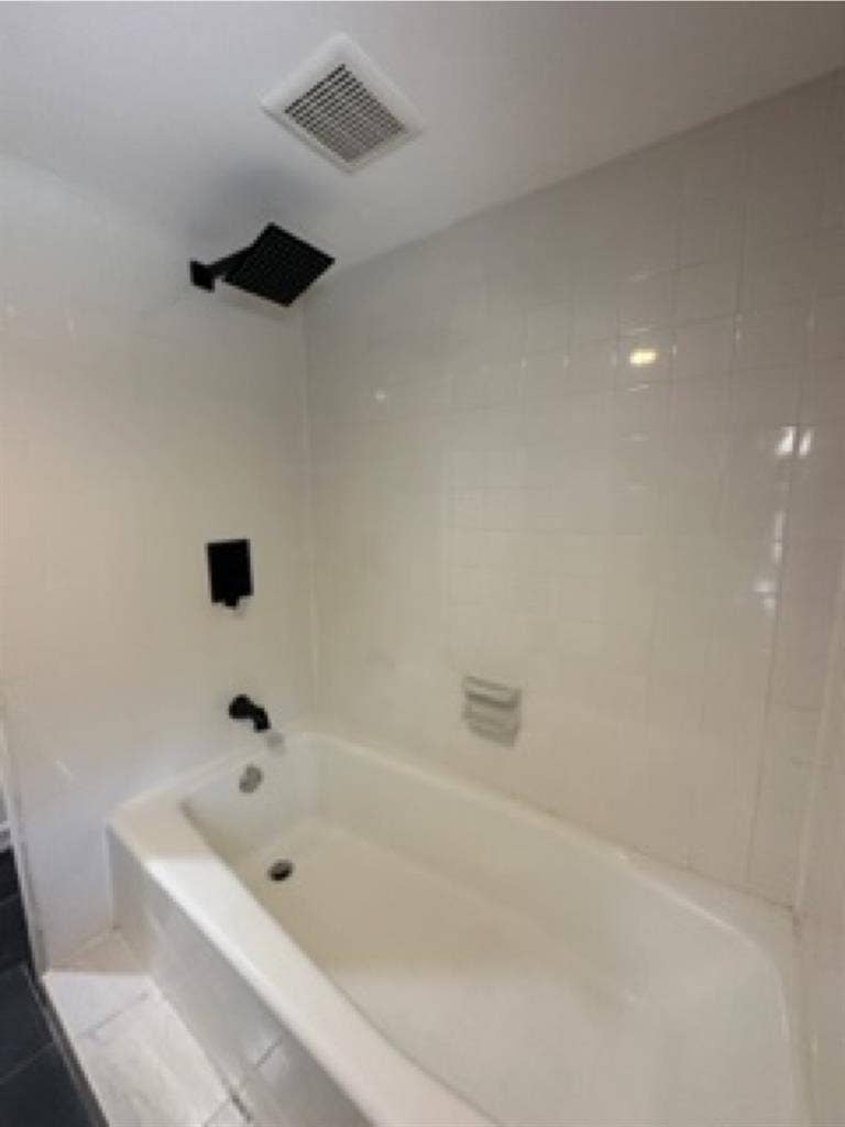 Basement 
room available utl incl.