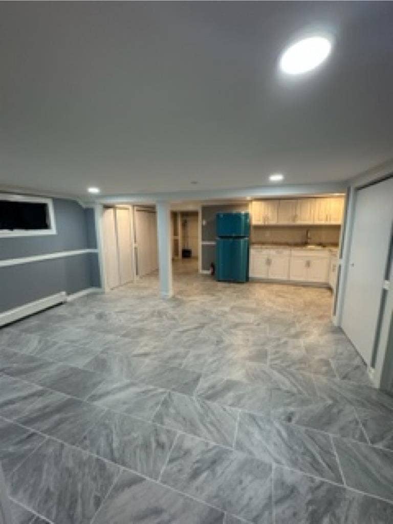 Basement 
room available utl incl.