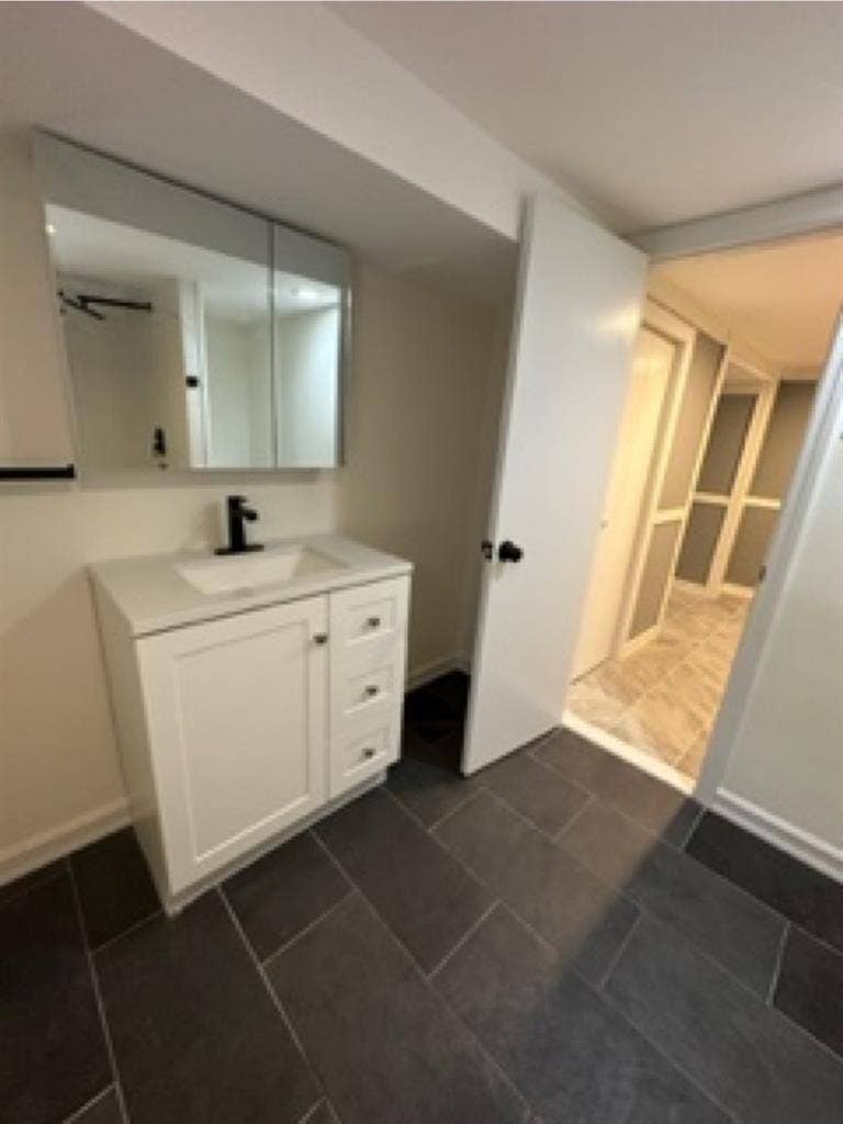 Basement 
room available utl incl.