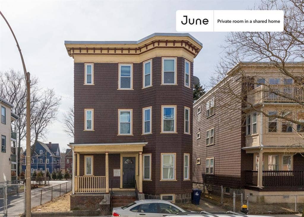 4 BR in Boston