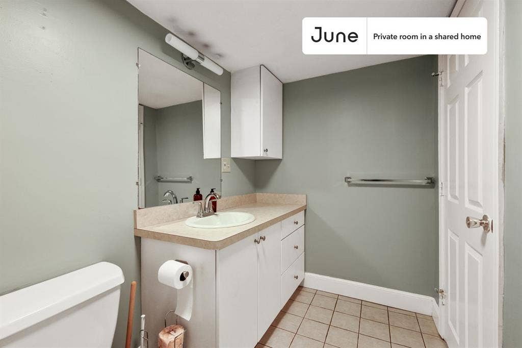2 BR in Boston