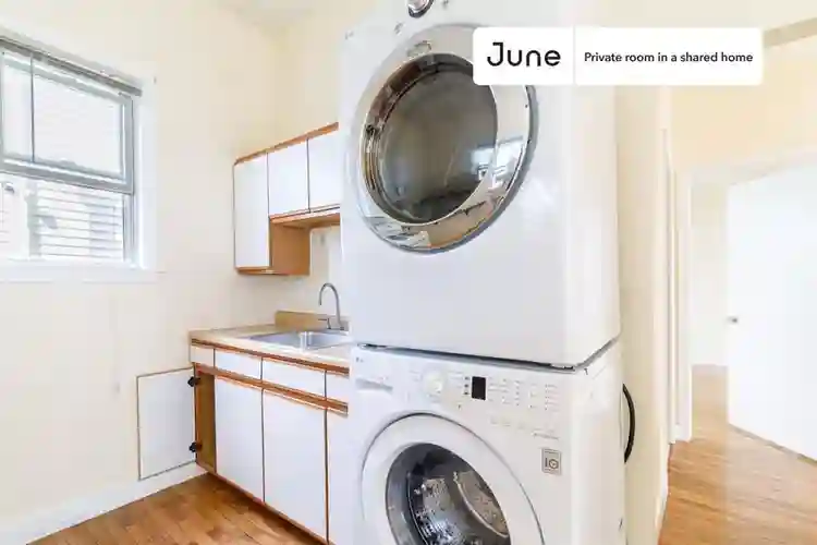 2 BR in Boston