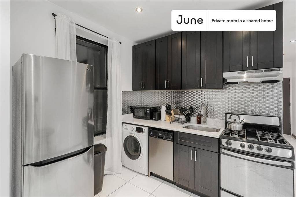 3 BR in New York City