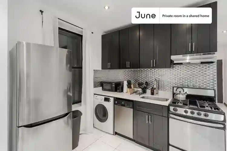 3 BR in New York City