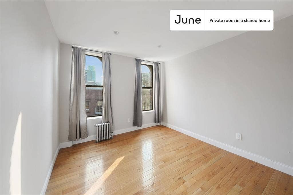 4 BR in New York City