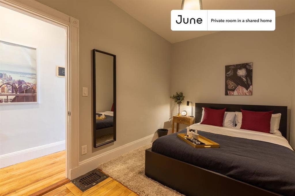 4 BR in Boston