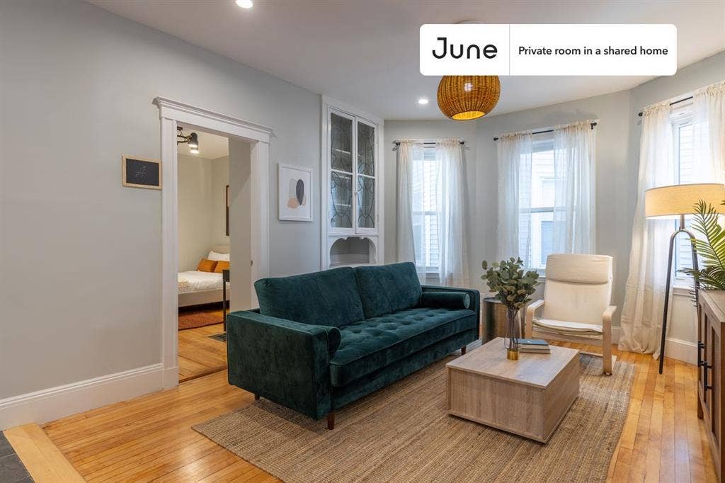 4 BR in Boston