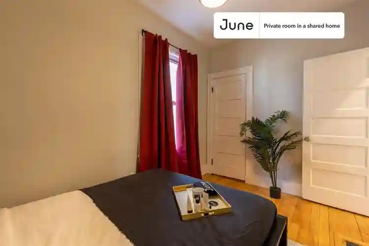 4 BR in Boston