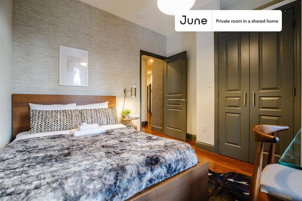 4 BR in New York City