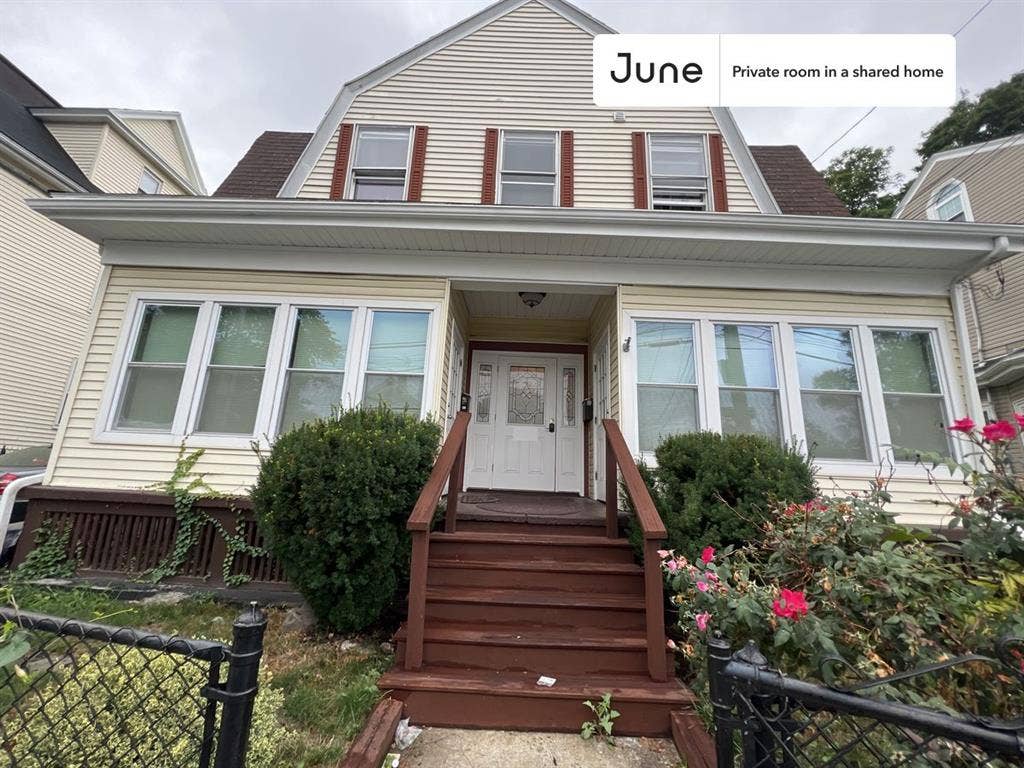 2 BR in Boston