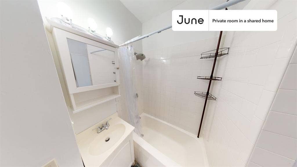 2 BR in Boston