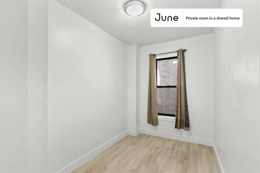 4 BR in New York City