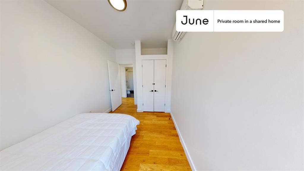 5 BR in New York City