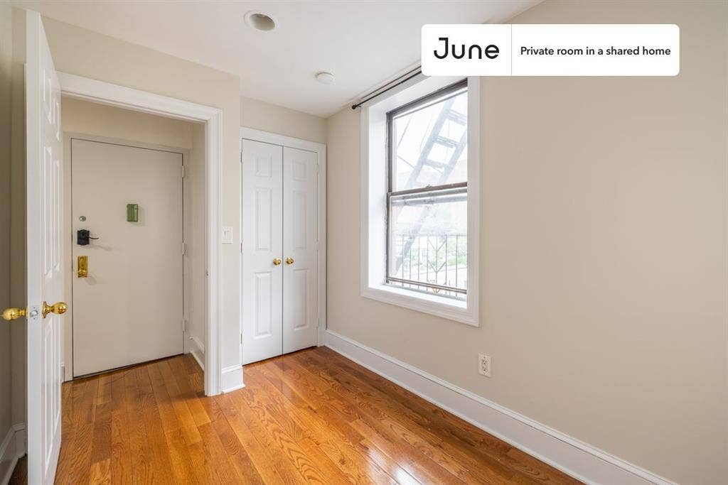 2 BR in New York City