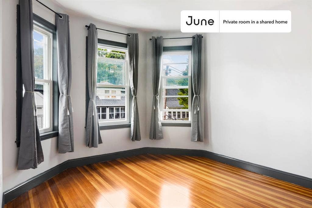 4 BR in Boston