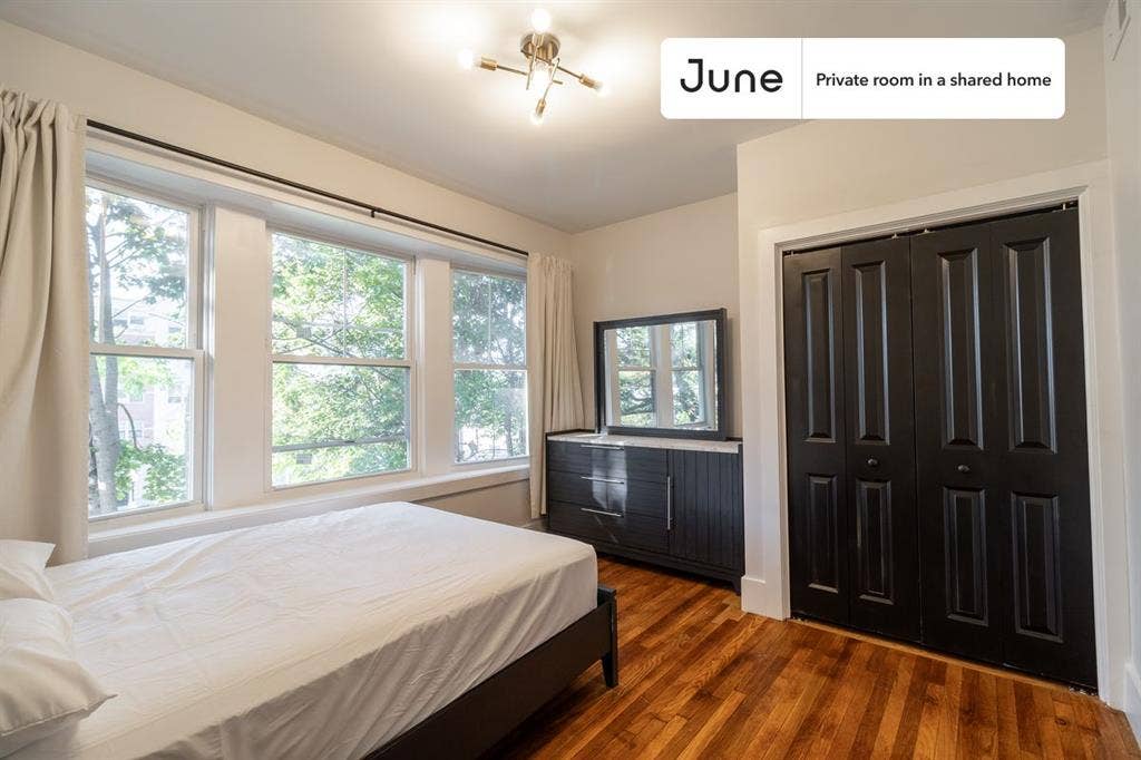 5 BR in Boston
