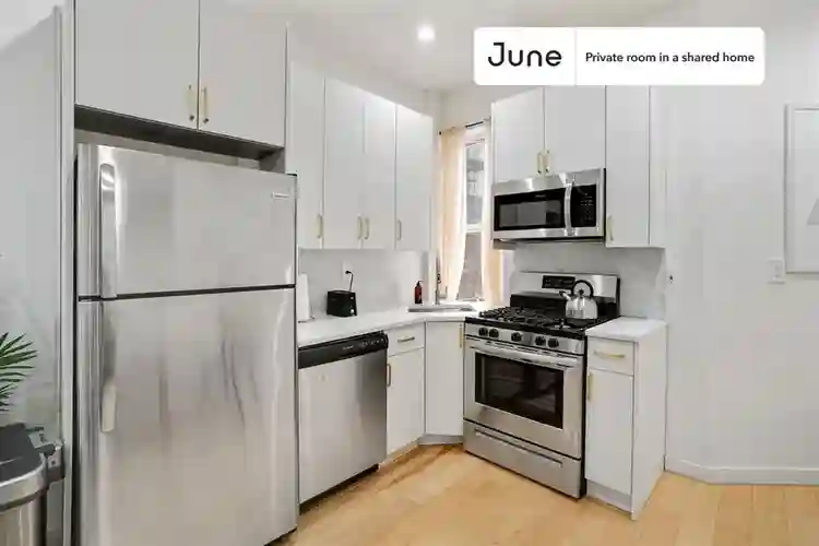 4 BR in New York City