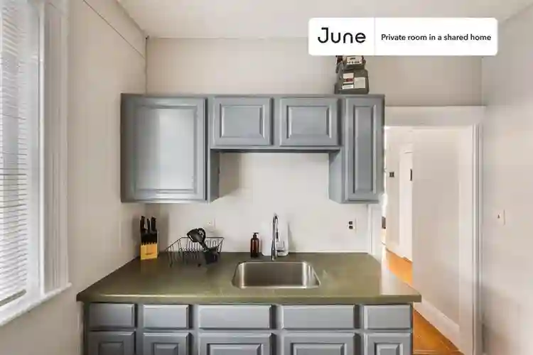 3 BR in Boston