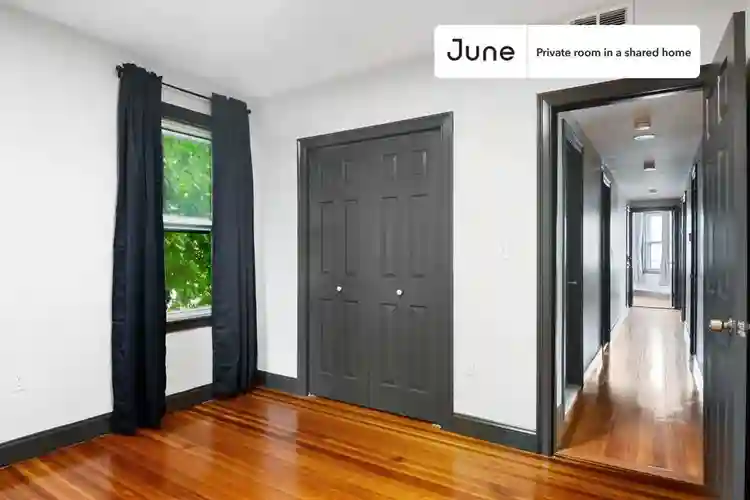 4 BR in Boston