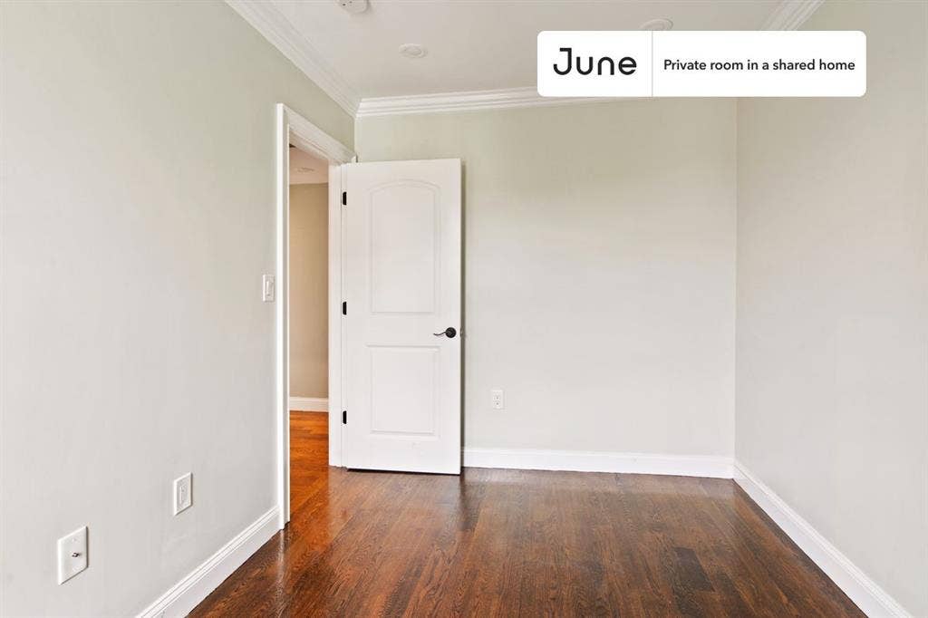 5 BR in Boston