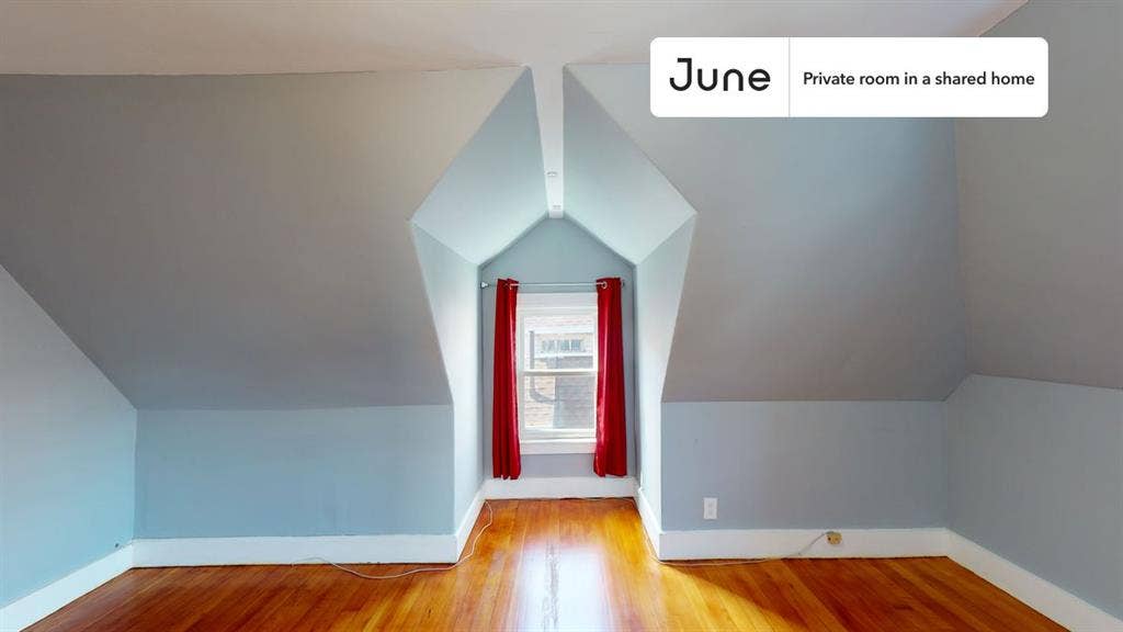 7 BR in Boston