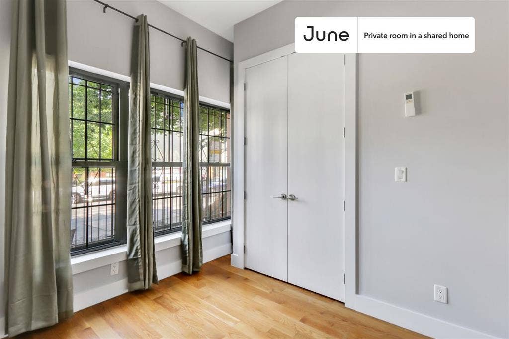 5 BR in New York City