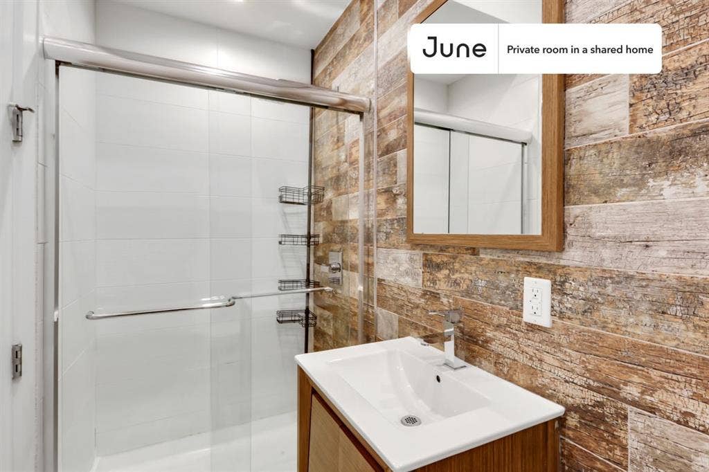 5 BR in New York City