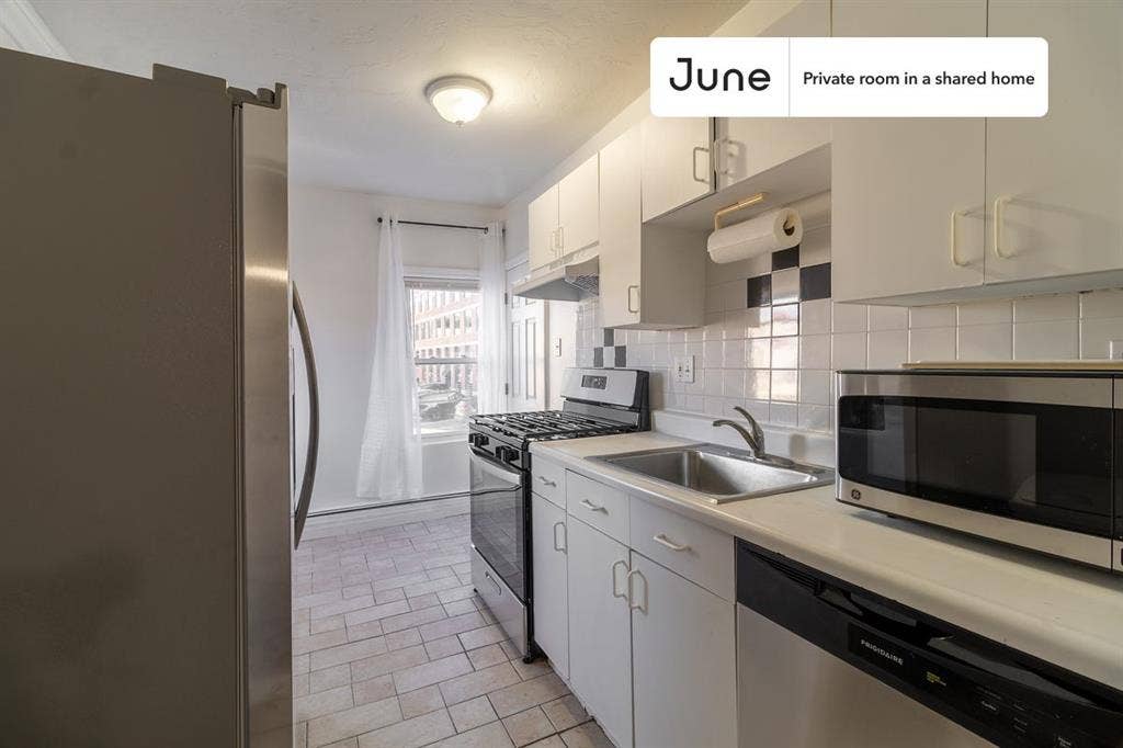 4 BR in Boston