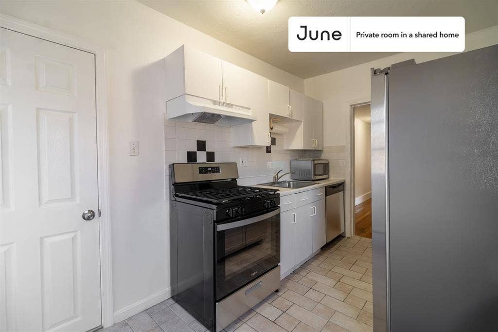 4 BR in Boston