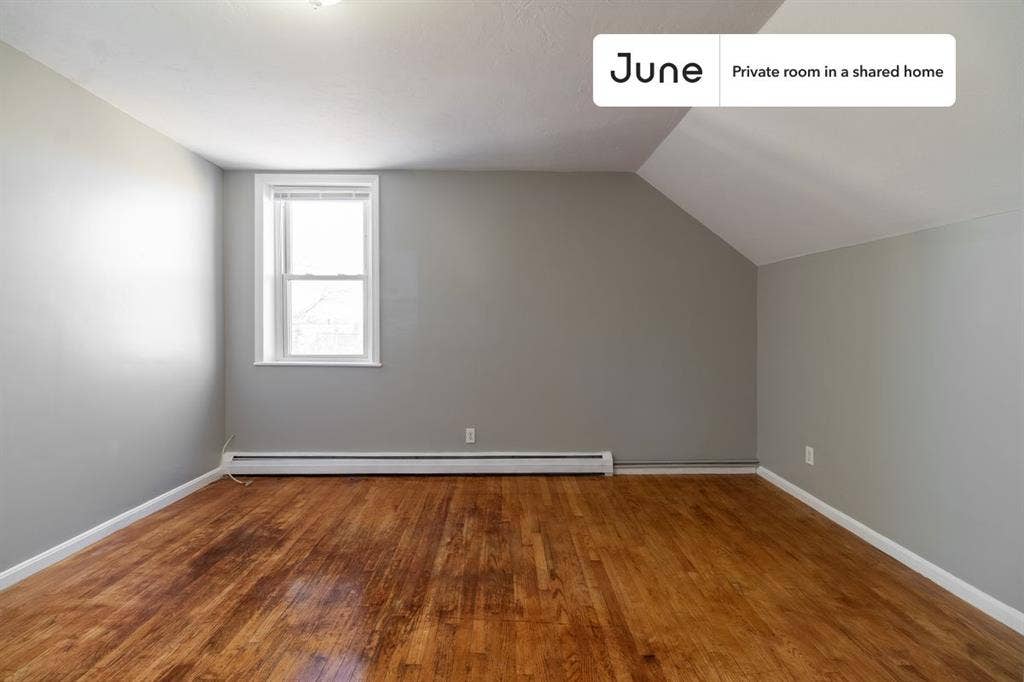 4 BR in Boston