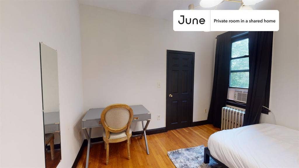 4 BR in Boston