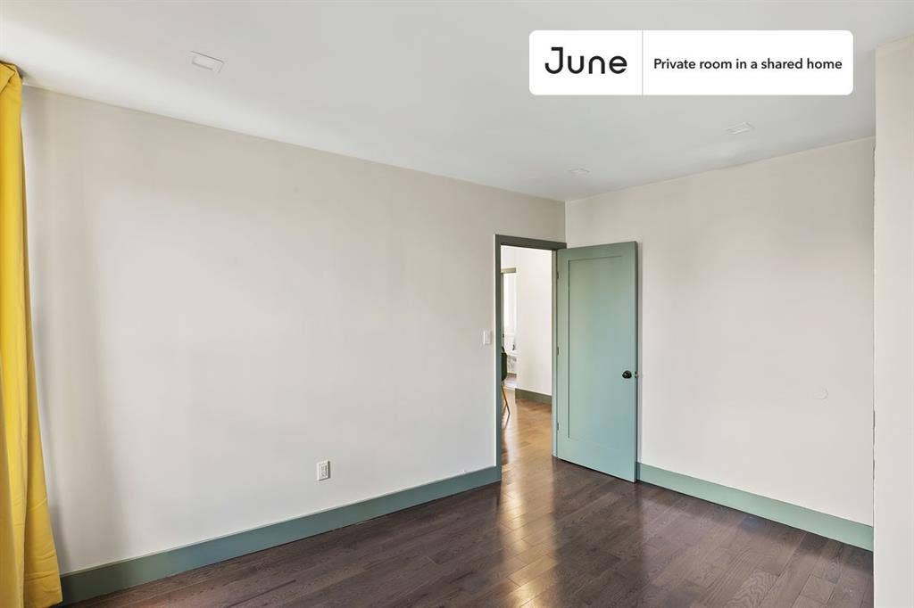 2 BR in New York City