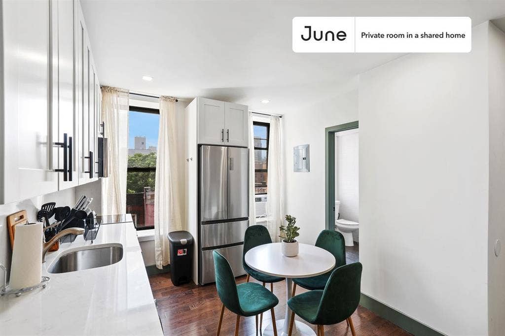 2 BR in New York City
