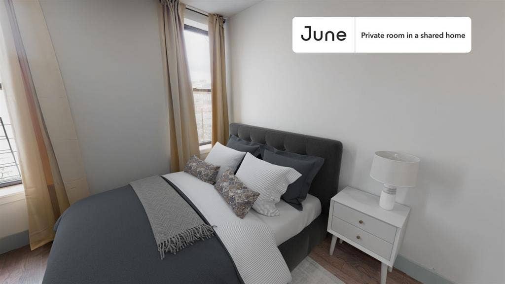 2 BR in New York City