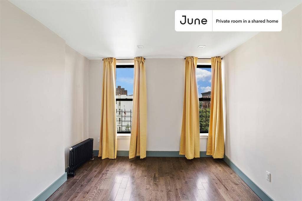 2 BR in New York City