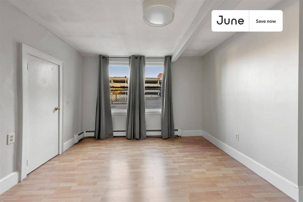 2 BR in Boston