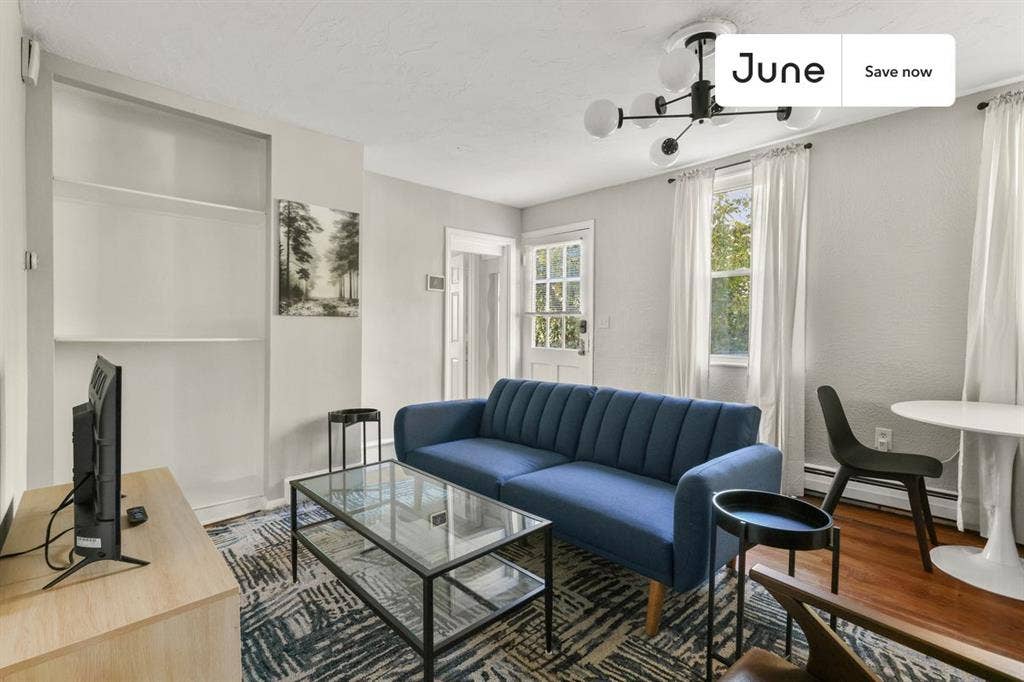 2 BR in Boston