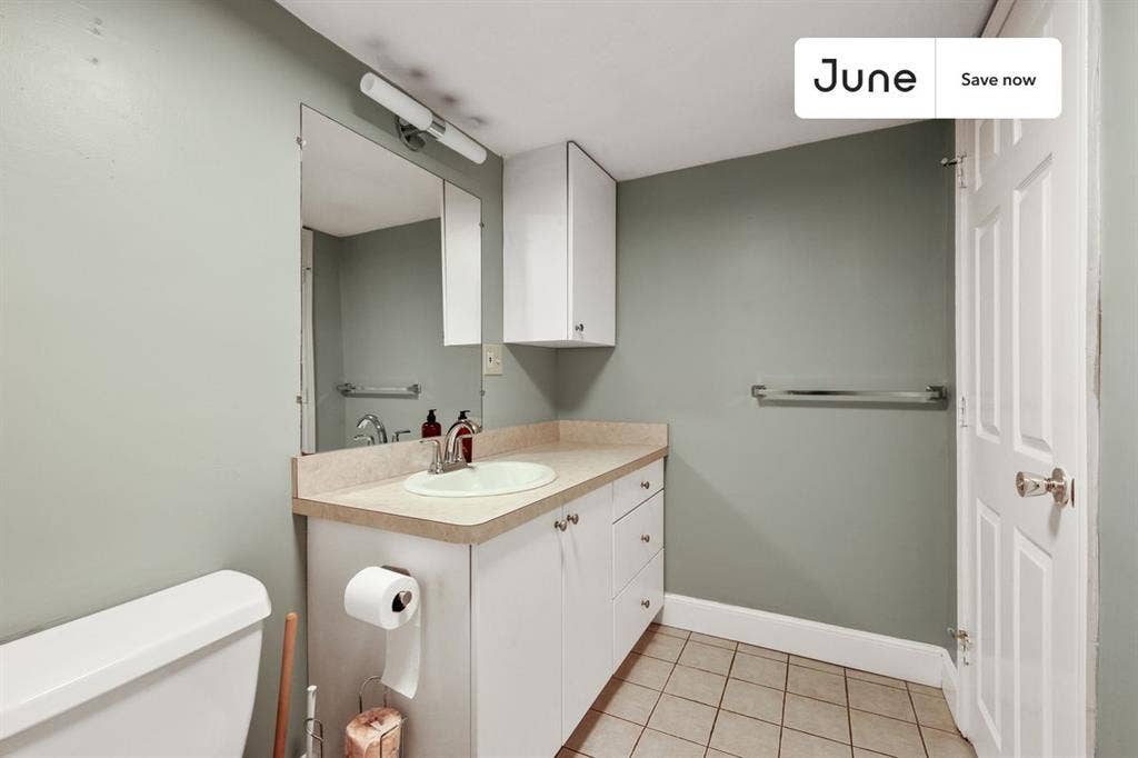 2 BR in Boston