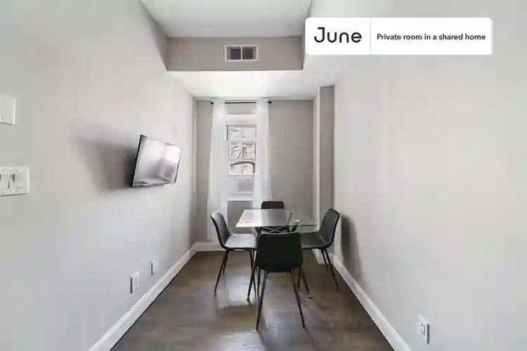 4 BR in New York City