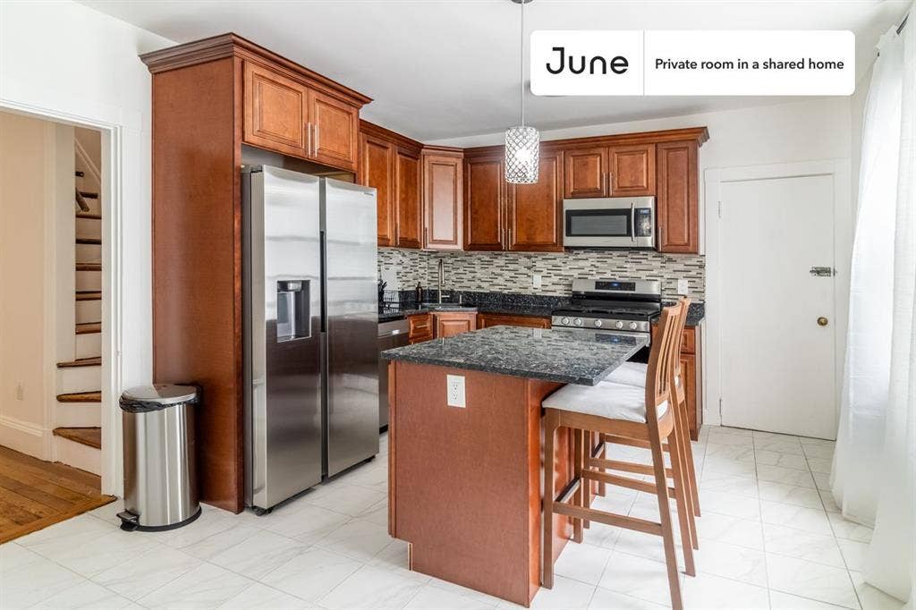 7 BR in Boston