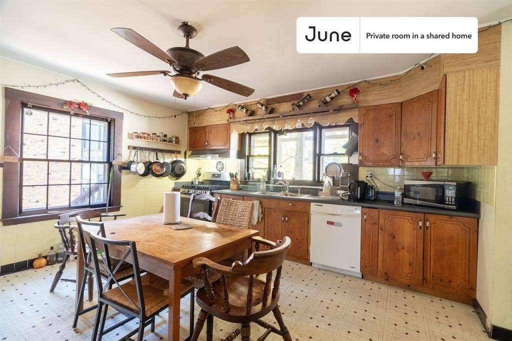 5 BR in Boston