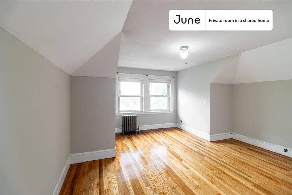 4 BR in Boston