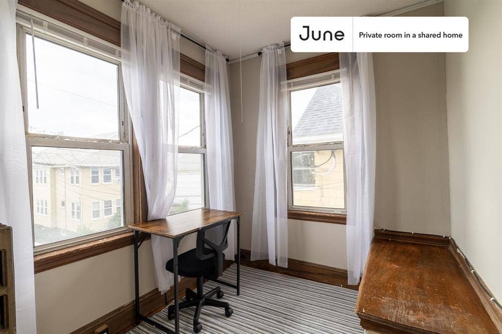 4 BR in Boston