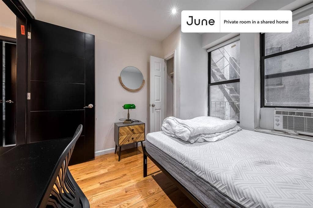 4 BR in New York City
