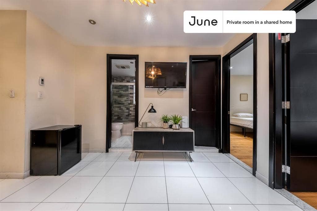 4 BR in New York City