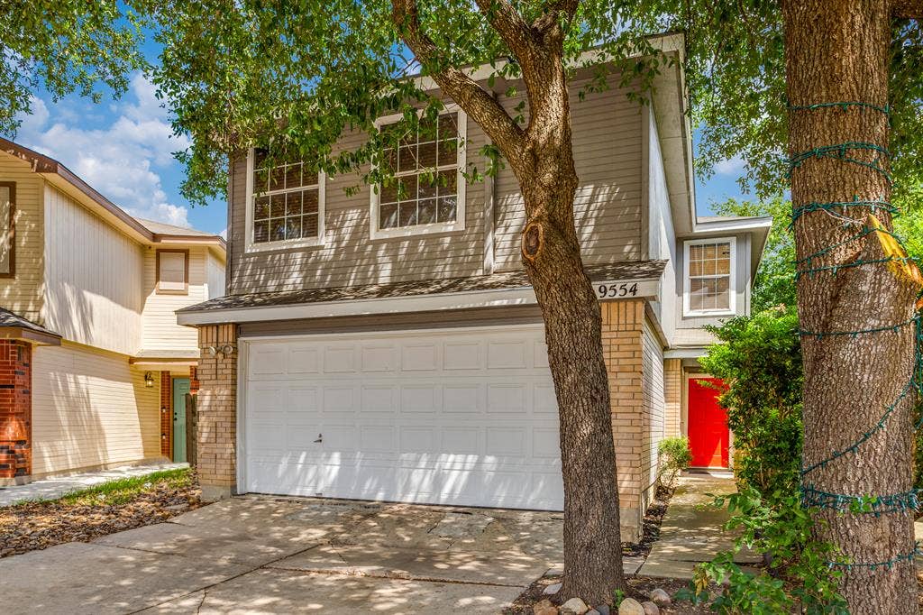 Budget-Friendly Room NW San Antonio