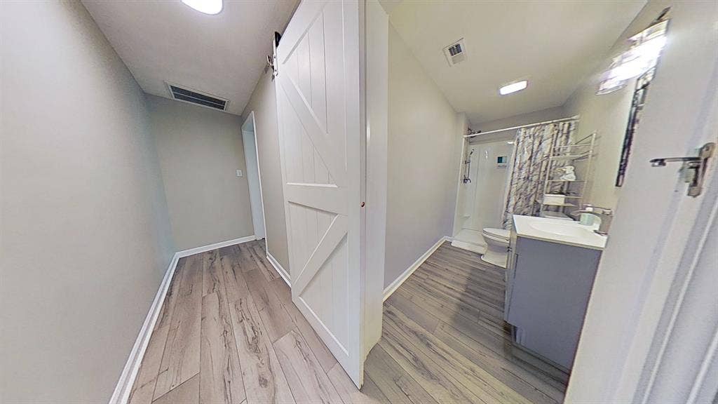 Spacious Room for Rent Fayetteville