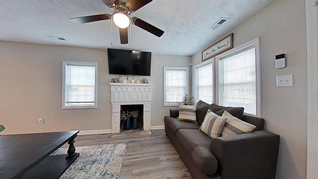 Spacious Room for Rent Fayetteville