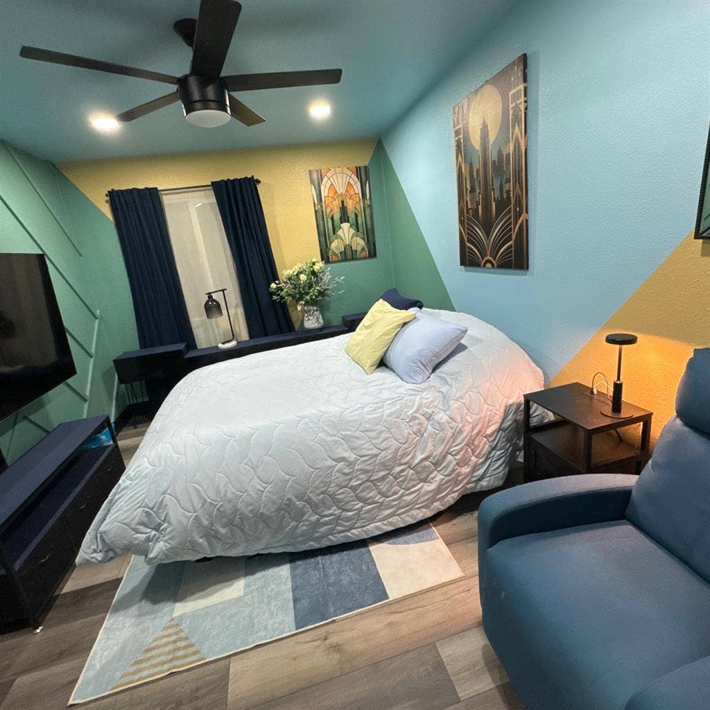 Room for rent to professionals
